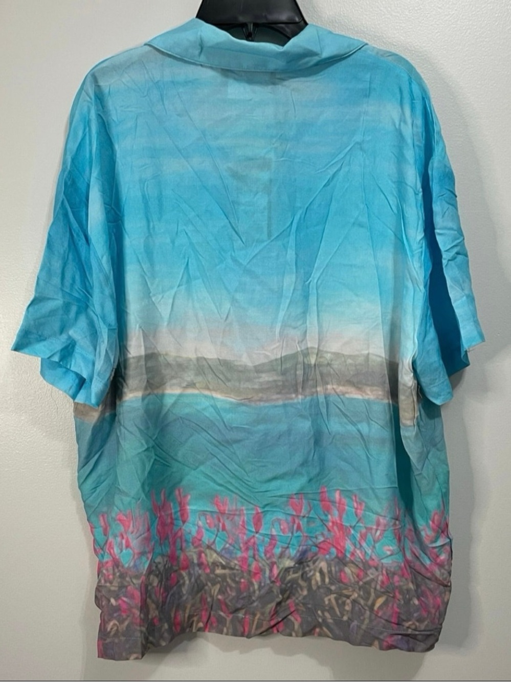 Original Use Turquoise Blue Short-Sleeve Button-Down Shirt with Pink Coral Print - Picture 2 of 2